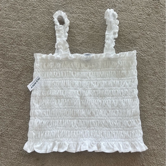 NWT Old Navy Fitted Smocked Tank Top in White Size Medium - Picture 3 of 7